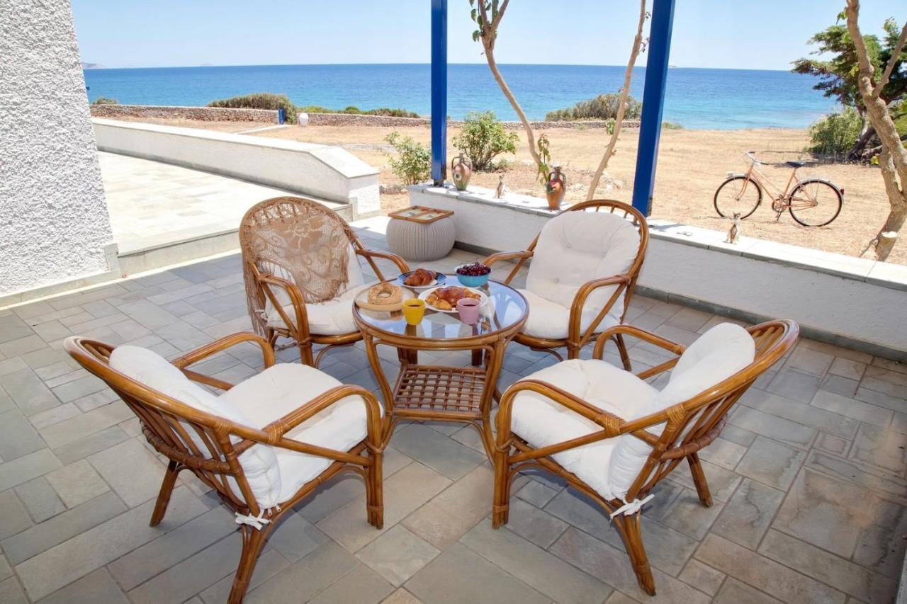 Aroura Homes 4Br Beachfront Villa Spétses Екстериор снимка