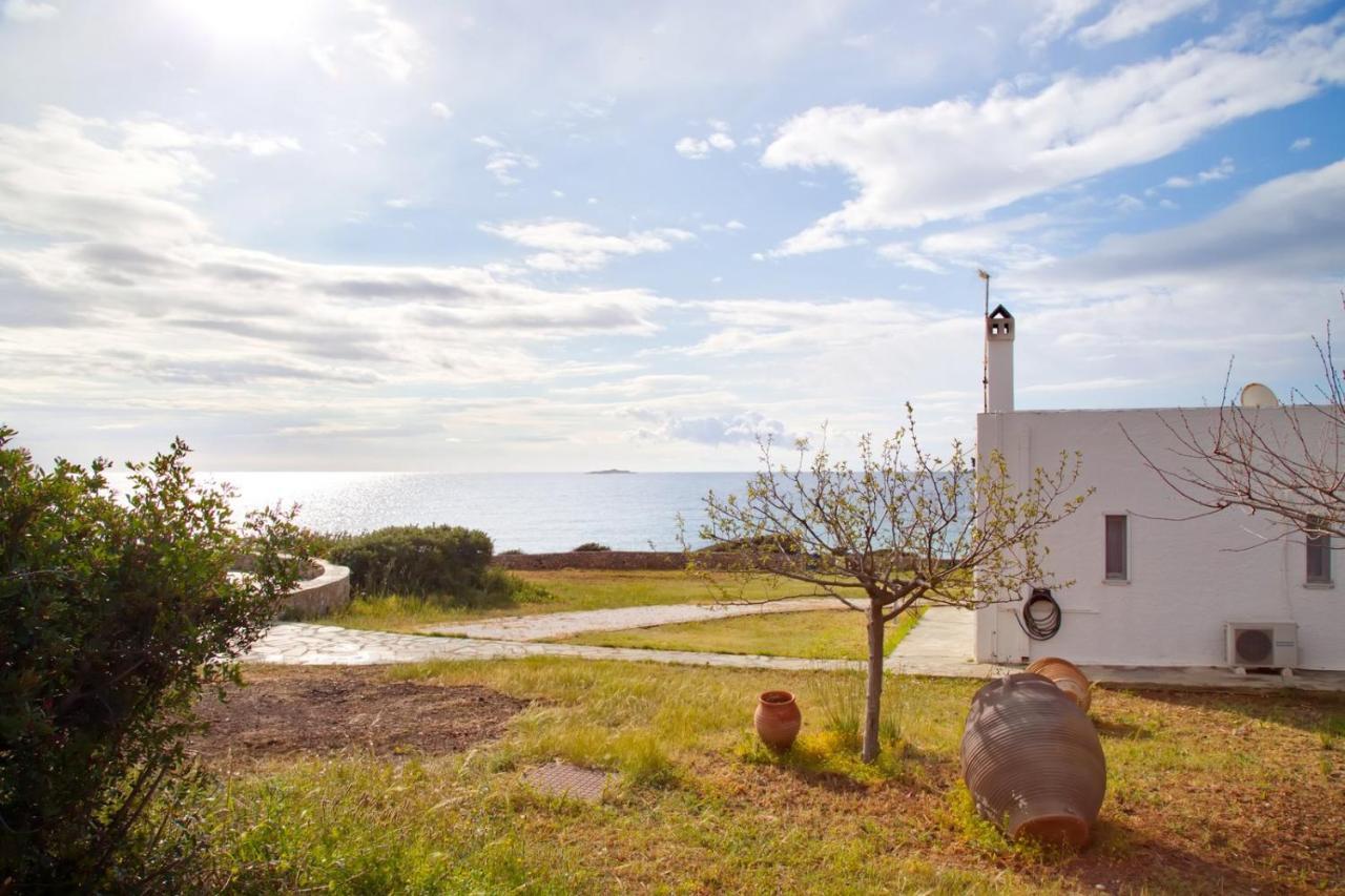 Aroura Homes 4Br Beachfront Villa Spétses Екстериор снимка