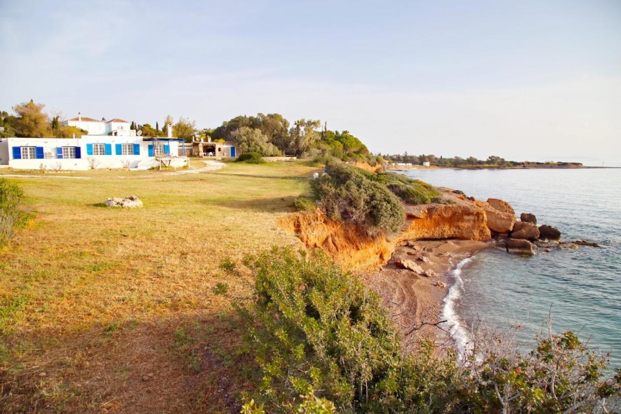 Aroura Homes 4Br Beachfront Villa Spétses Екстериор снимка