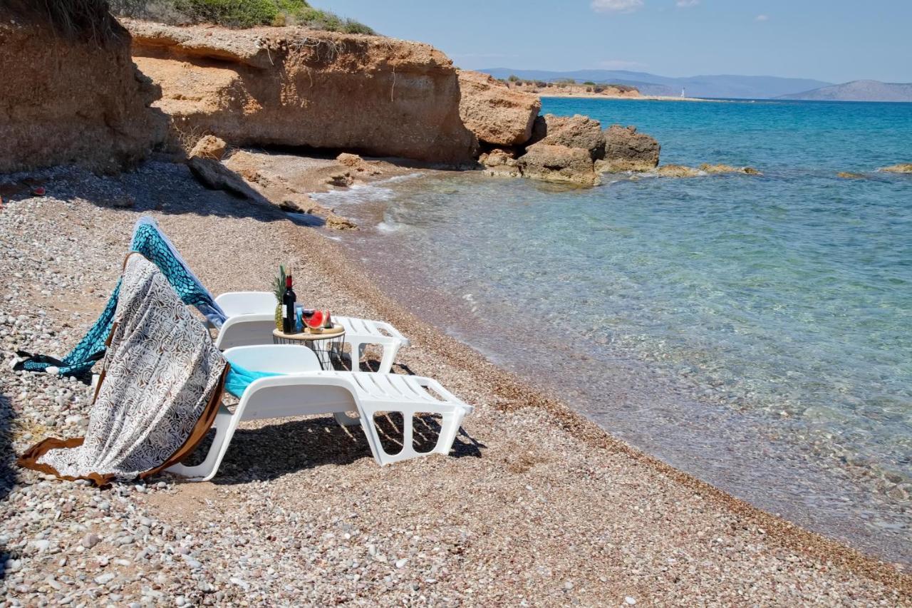 Aroura Homes 4Br Beachfront Villa Spétses Екстериор снимка