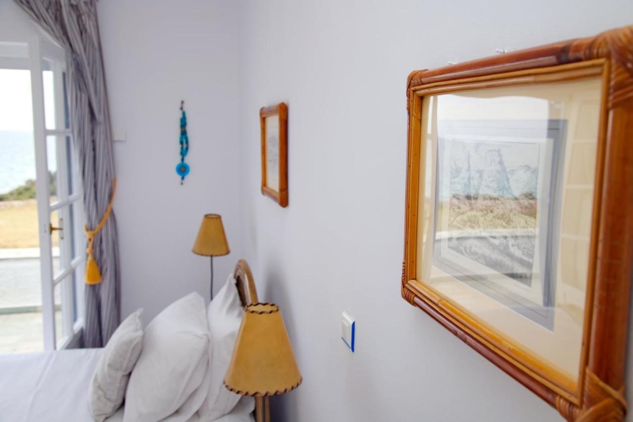 Aroura Homes 4Br Beachfront Villa Spétses Екстериор снимка