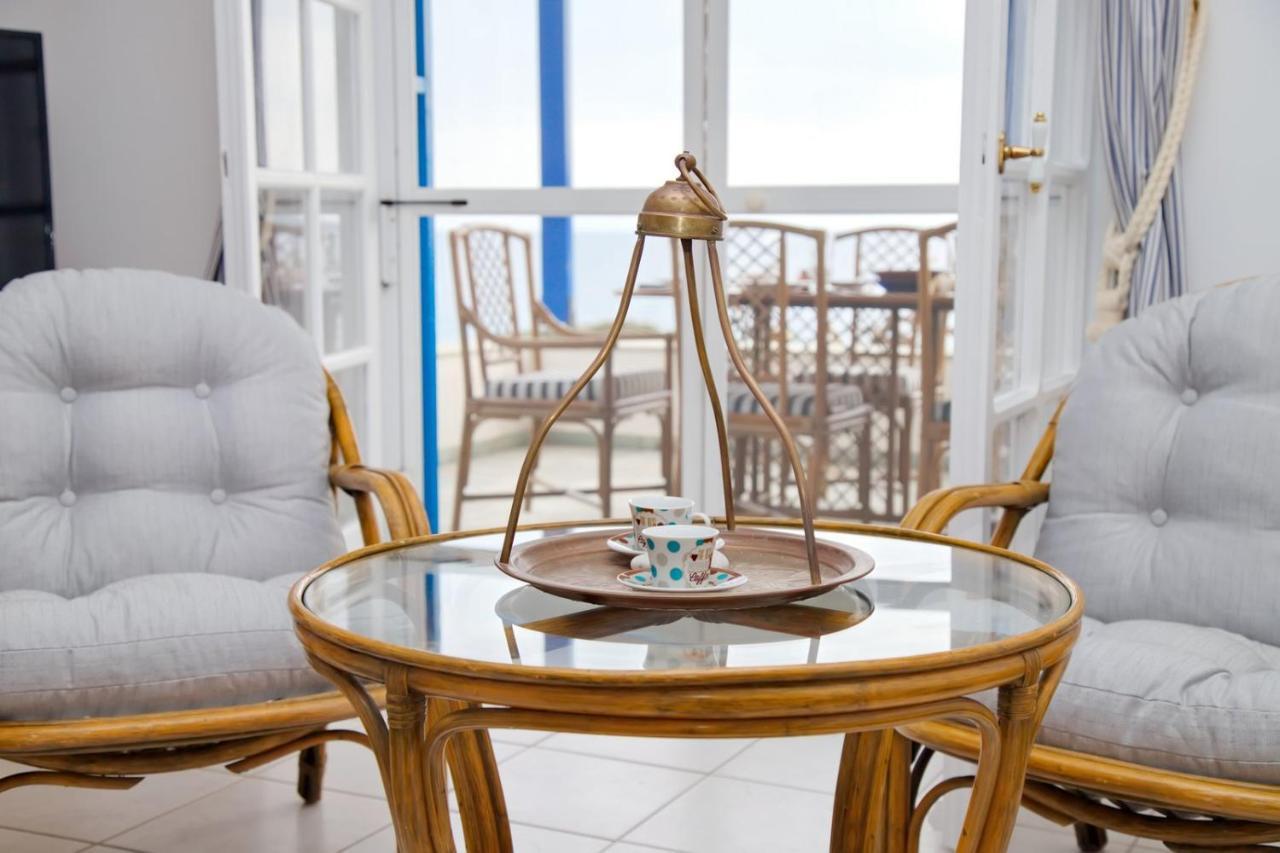 Aroura Homes 4Br Beachfront Villa Spétses Екстериор снимка