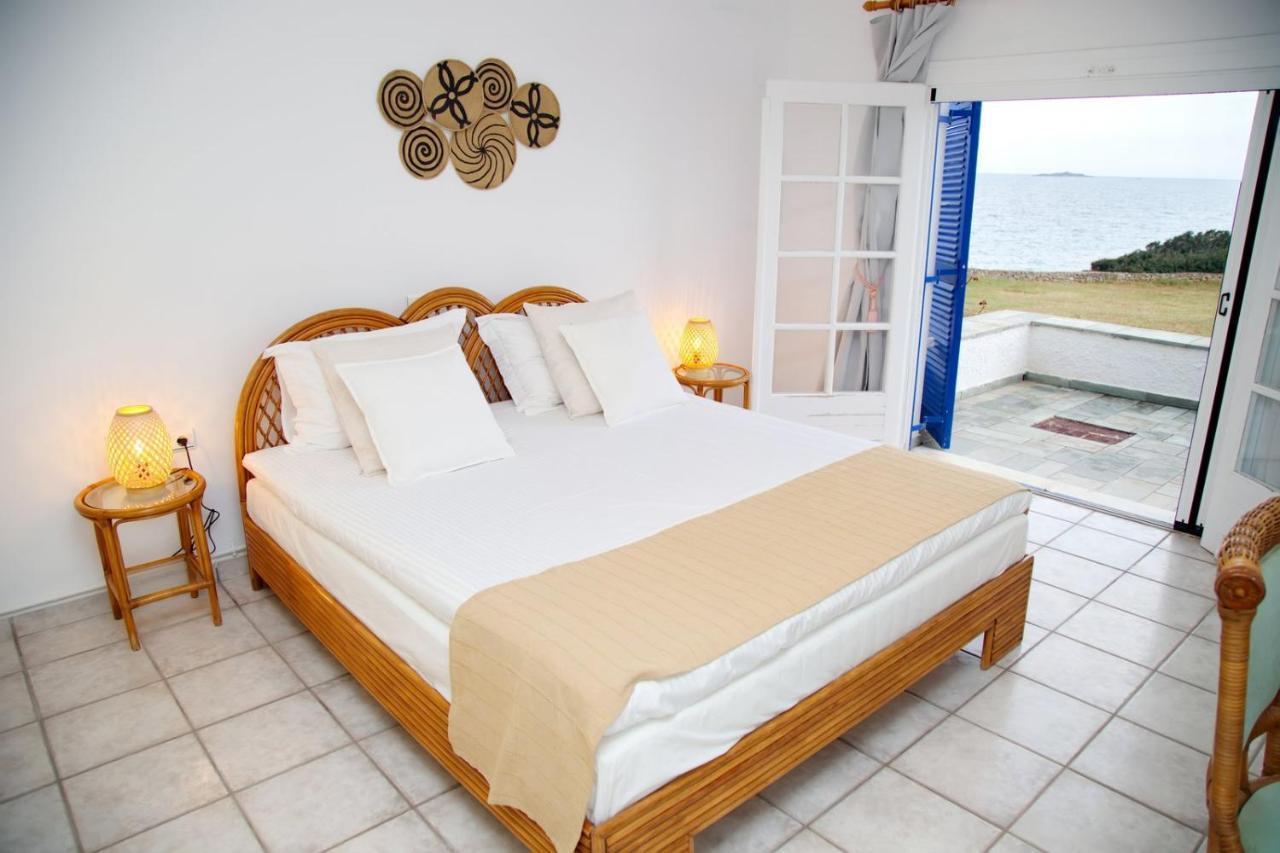 Aroura Homes 4Br Beachfront Villa Spétses Екстериор снимка